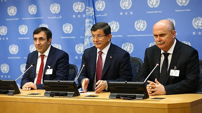 Davutoğlu: 'Geçiş Sürecinde Esad'a Yer Yok'