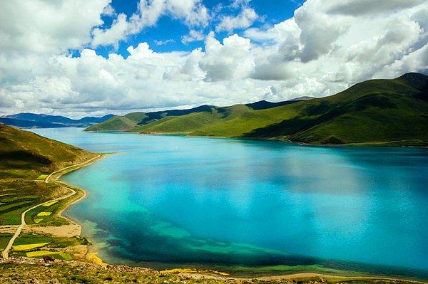 13. Yamdrok Gölü, Tibet