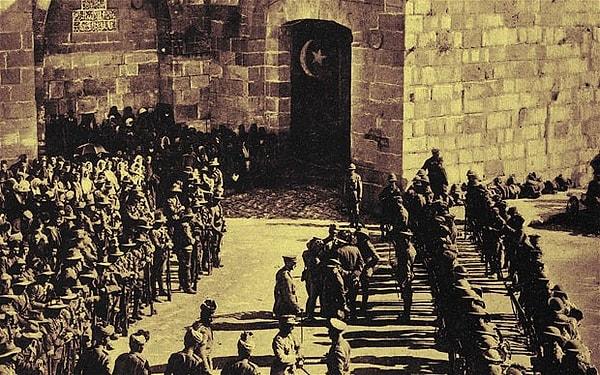 10. Hangi devlet 1. Dünya Savaşı'nda Osmanlı'yla birlikte savaşmıştır?