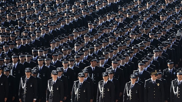 'Polis vicdanı olmayanların karşısındadır'