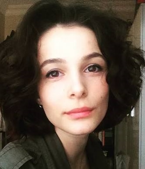 Julie Vignon(Juliette Binoche) / Büşra Develi