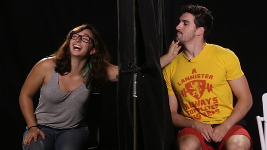 Erkek Arkadaşının Sadece Yüzüne Dokunarak Tanıyabilir misin?