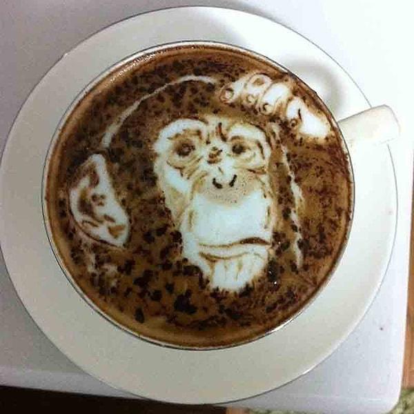 32. Bir maymun çizebilirsiniz kahvenize, işini başarıyla yapan ressam edasıyla.