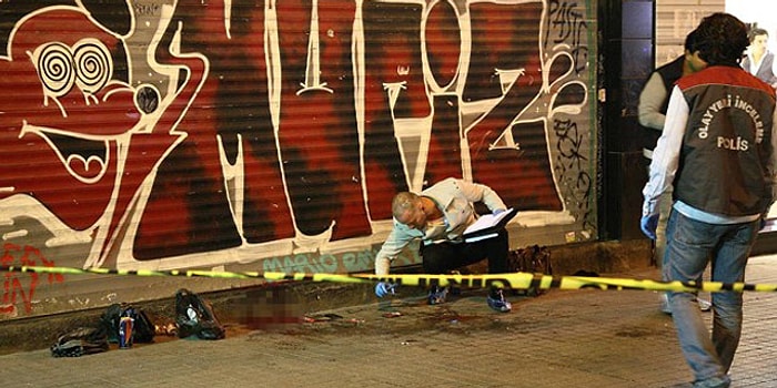 Taksim'de Tek Kurşunla Çifte İntihar