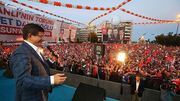 Davutoğlu'nun İlk Mitingi Samsun'da