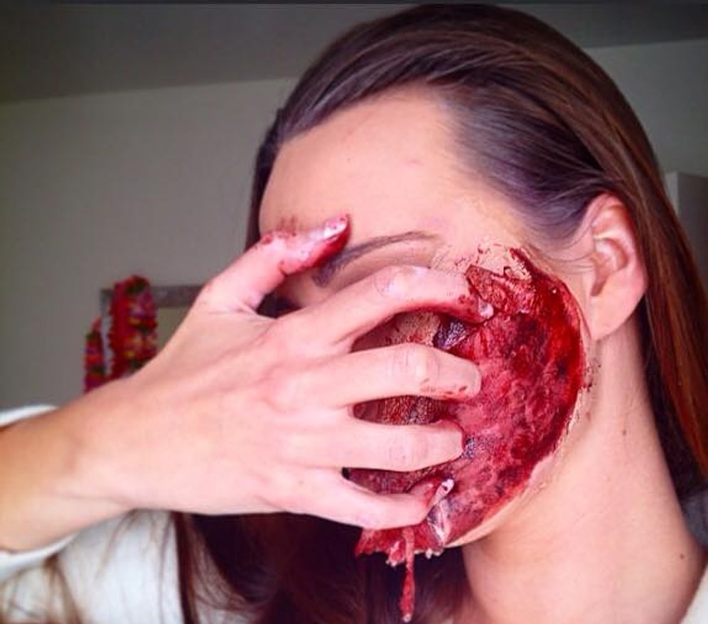 Makyaj Ustası Sanatçıdan Gece Gece Bakıldığında İç Bulandıran 19 Fotoğraf