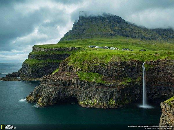 6. Gásadalur, Vagar, Faroe Adaları