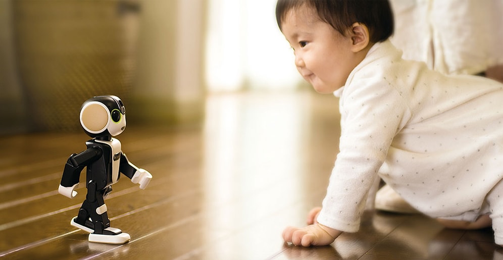 İhtiyacınızın Olduğunu Bile Bilmediğiniz Yeni Robot Telefon ‘RoboHon’