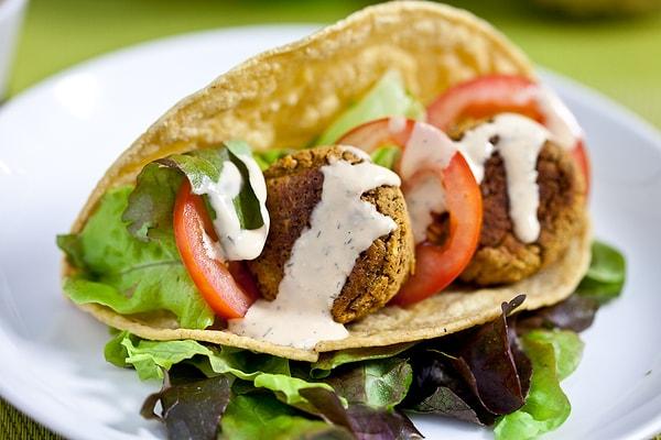 15. Herkesi vejetaryen yapmaya niyetli tek lezzet: Falafel!