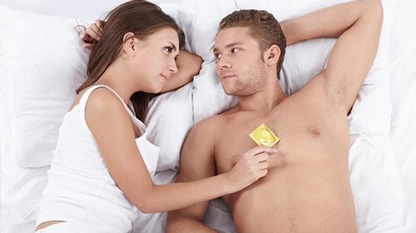 10. Partnerin kondom kullanmak istememesi halinde, en çok kullanılan yöntem "geri çekilme".