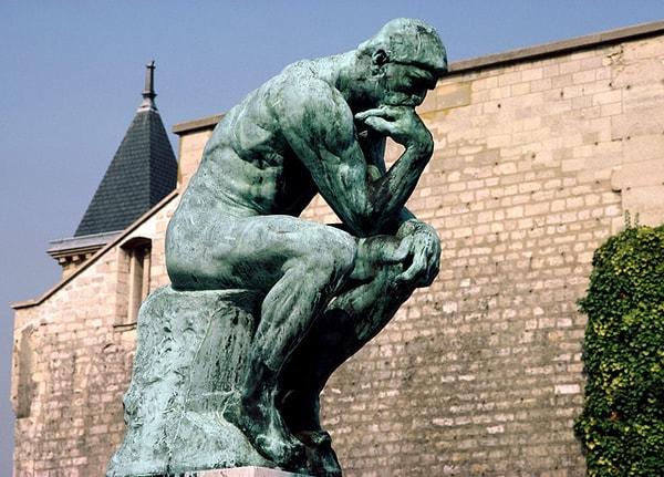 Bugün dünyanın birçok ülkesinde, Rodin'in 'Düşünen Adam' heykelinin kopyaları bulunmaktadır. Ve bu kopyalar, bulundukları her ülkede; müze, sanat galerileri ve üniversiteler gibi birçok önemli yapıya değer katmaktadır.
