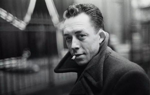 Tam Bir Yabancı: Albert Camus!