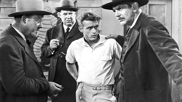3. John Steinbeck - Cennetin Doğusu (1955) | IMDb 8.0