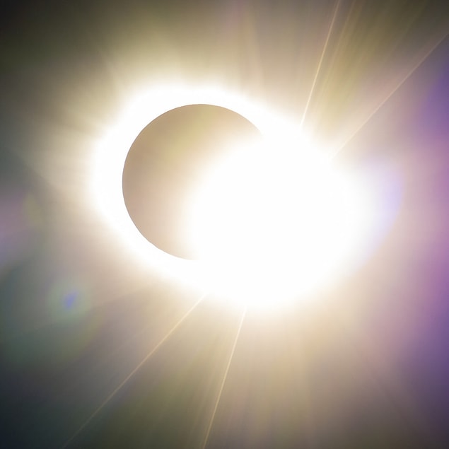 14. Totality Ends - David Wrangborg