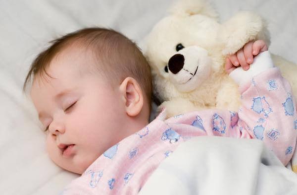 17. Nörologlara göre, bebekler ilk birkaç yıl rüya görmüyorlar.