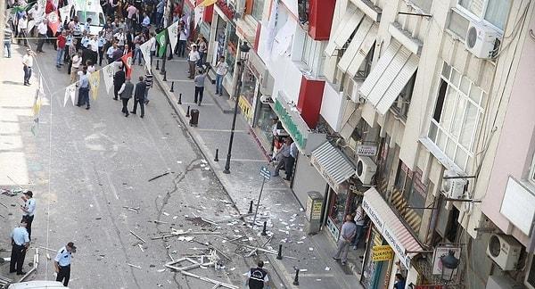 14. Adana ve Mersin'de HDP parti binalarına bombalı saldırı.