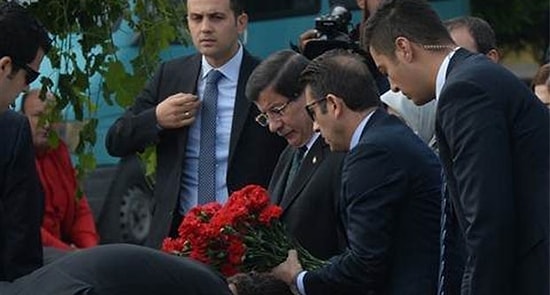 Davutoğlu Patlama Alanına Karanfil Bıraktı