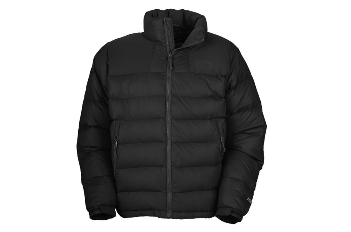 Куртка the North face мужская черно белая. North face пуховик мужской удлиненный. Куртка the North face 700 Black White. Куртка the North face men's Black Box track Jacket Regal Red.