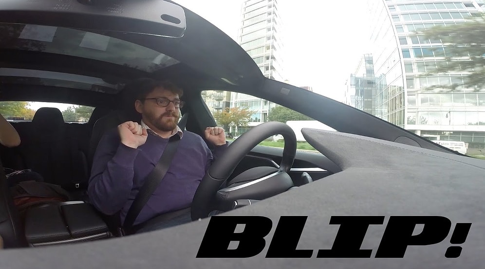 Tesla Araçları İçin Yeni Özellik: Otomatik Pilot