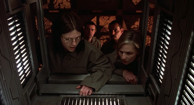 35. Küp / Cube (1997)