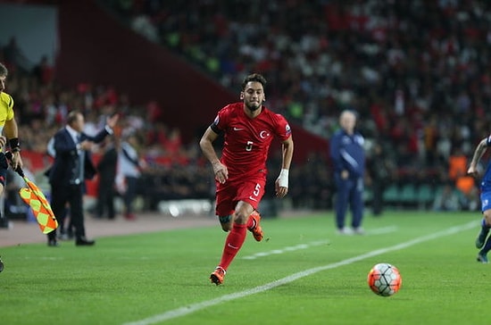 Hakan Çalhanoğlu: "Ülkemle Gurur Duyuyorum"