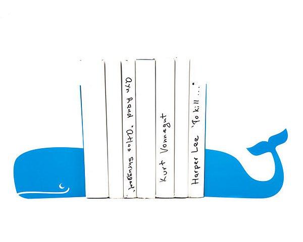 14. Kitaplarınızı düzenli tutacak sevimli balina