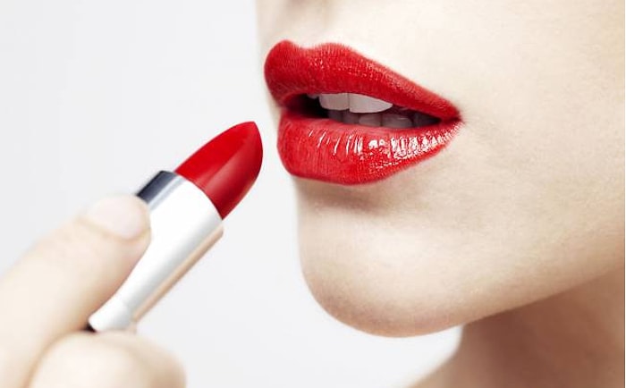 Kırmızı Ruj 101: Yeni Başlayanlar İçin Kırmızı Ruj