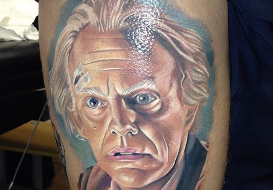 Aklınızı Yitirmenize Sebep Olabilecek Güzellikte 24 "Geleceğe Dönüş" Dövmesi