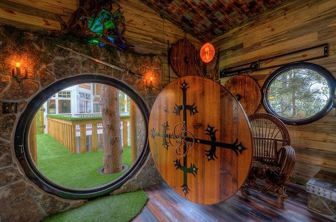 Yüzüklerin Efendisi'nden Esinlenerek Tasarlanan Otel, Müşterilerini Hobbit Ağaç Evinde Ağırlıyor
