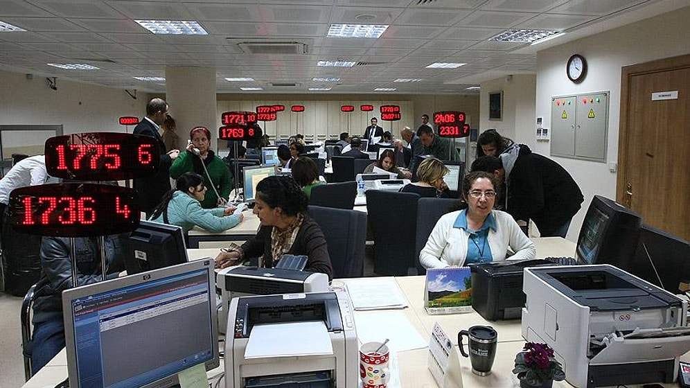 Seçim ve Bayram Birleşti: Kamu Çalışanları 30 Ekim'de İzinli