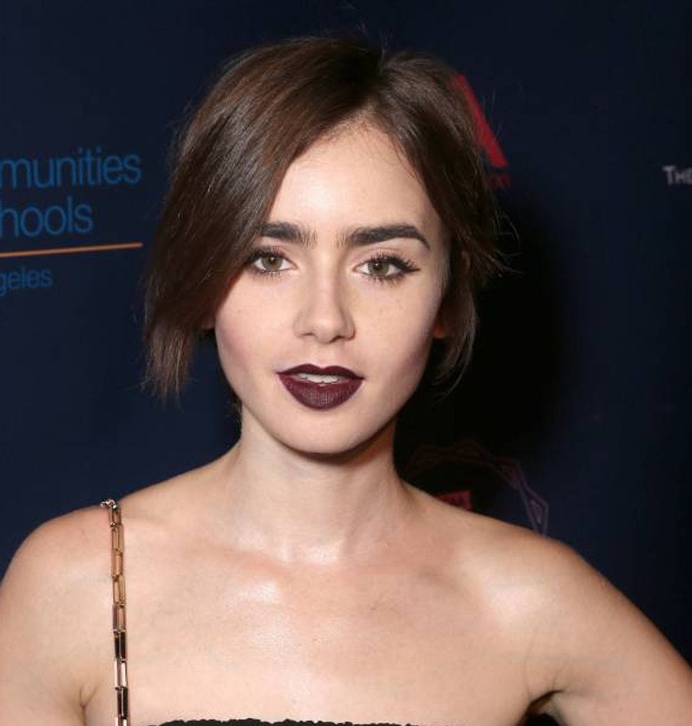 Lily Collins Tam Bir Bordo Ruj Aşığı!