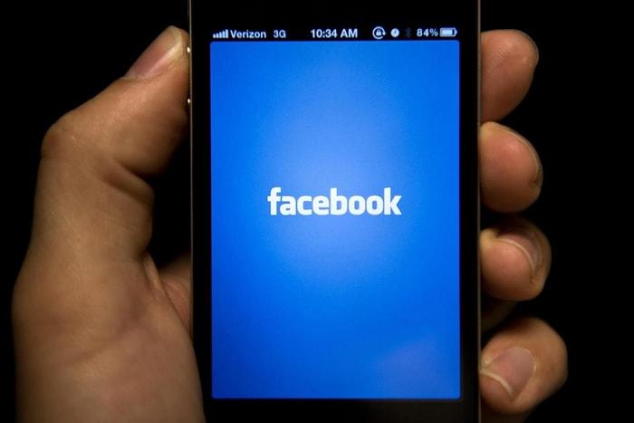 Facebook, iPhone'un Pilini Sömürdüğünü Kabul Etti