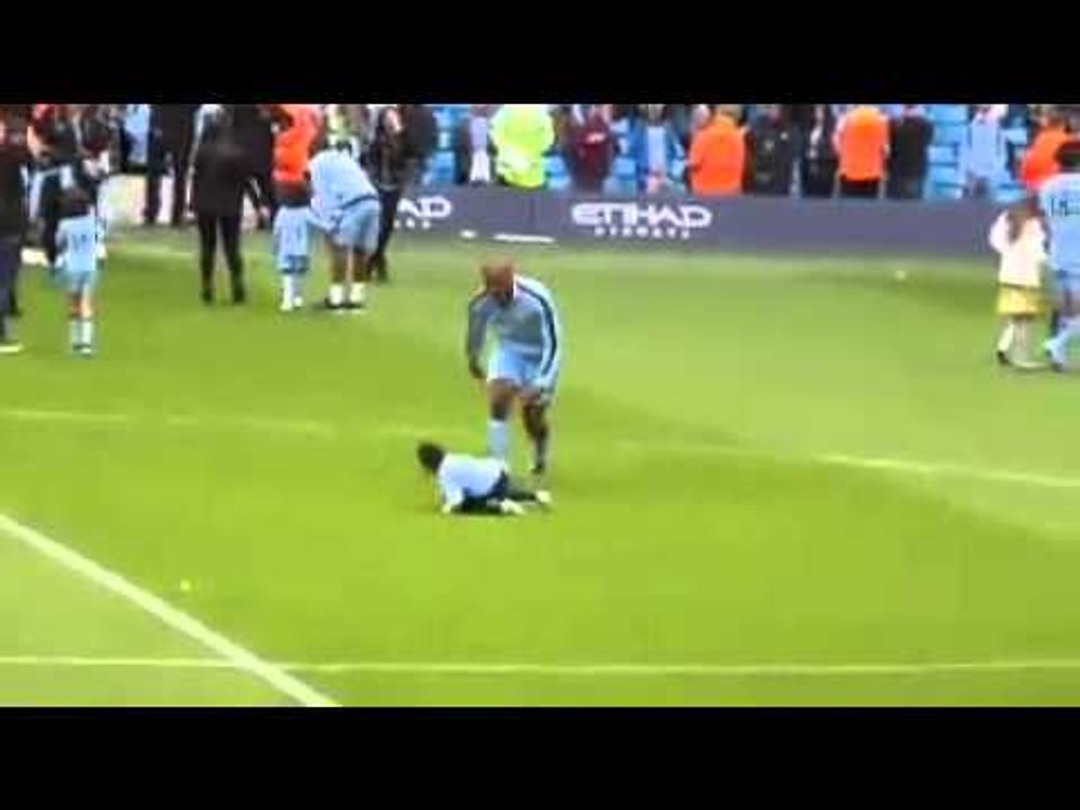 Vincent Kompany'den Kızına Sarı Kartlık Bir Müdahele