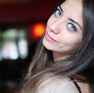 Hazel Güniz Güzel Yazar Profil Resmi