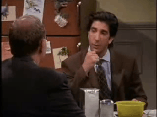 Friends hayranları bilirler Ross'un sandviçi vardır, ofisteki insanlardan sakladığı.