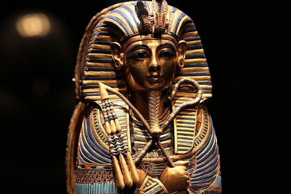 4. Eski Mısır'da metal sakal, dindarlığın ve statünün göstergesiydi.