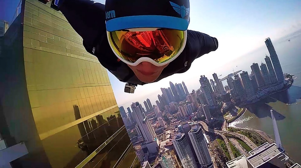 Bu İnsanlar Çılgın: Wingsuit Yaparak Gökdelenlerin Yanından Uçan Korkusuz İnsanlar