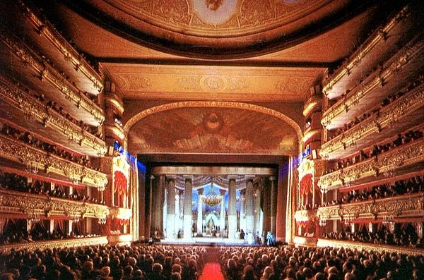 7. Bolşoy Tiyatrosu'ndaki gösteriler