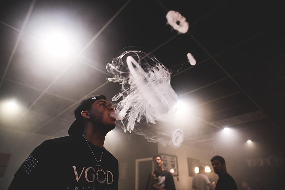 Son Duman Bükücü Danny Lolo'dan 8 İnanılmaz Duman Hareketi