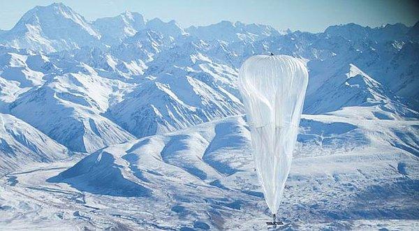 Google gelecek yıl dünyanın bir bölümü üzerindeki stratosfer tabakasında internet hizmeti sunabilecek balonlar yerleştirmeyi hedefliyor.
