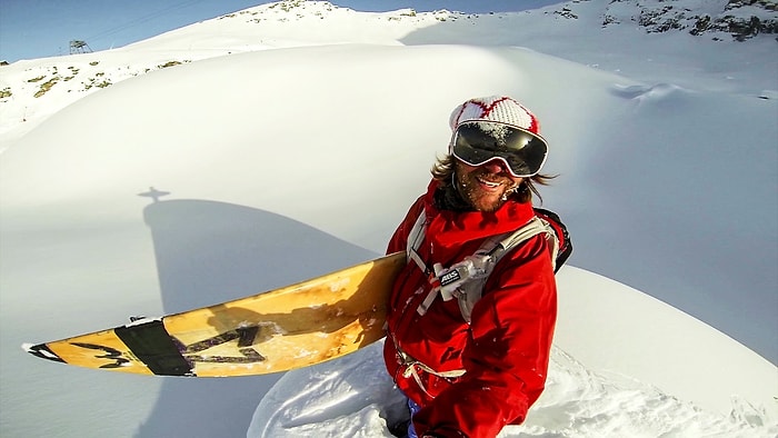 Profesyonel Kayakçıdan Sörf Tahtasıyla Snowboard Denemesi