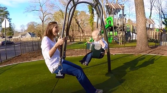 Çocuğunuzun Yüzündeki İfadeleri Birlikte Yaşayacağınız Muhteşem Bir Salıncak!