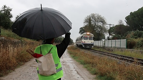 Dünyanın En Naif Selamlaşma Öyküsü: Selam Olsun Sana Demiryolu Bekçisi