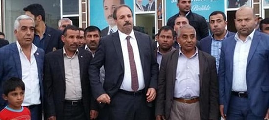 Dolandırıcılık İddiası Yüzünden CHP'den İhraç Edilen Aday, Törenle AKP'ye Geçti