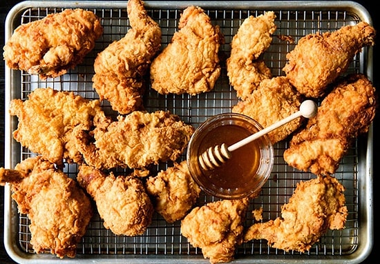 Çıtır Tavuk Yapılışı! Ünlü Tavuk Restoranlarının Sır Gibi Sakladığı Çıtır Tavuk Tarifini 6 Adımda Uygulayın!