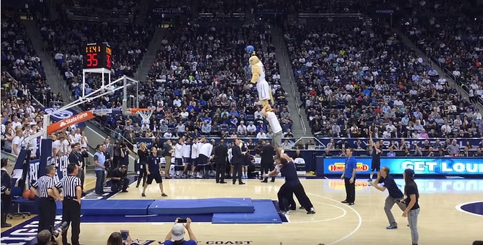 İnsanlar Bunları Nasıl Yapıyor: Birbirinden Güzel 5 Smaç Hareketi