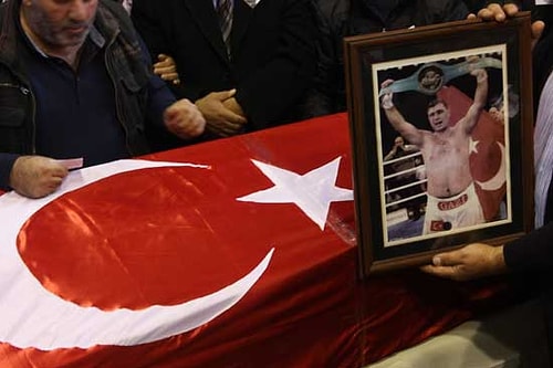 'Boğazın Boğası' Son Yolculuğuna Uğurlandı