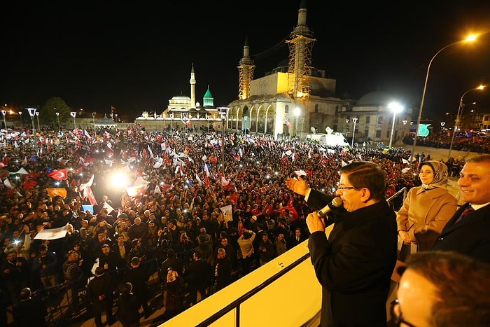 Davutoğlu'ndan İlk Açıklama: 'Bu Zafer Bizim Değil Milletimizindir'