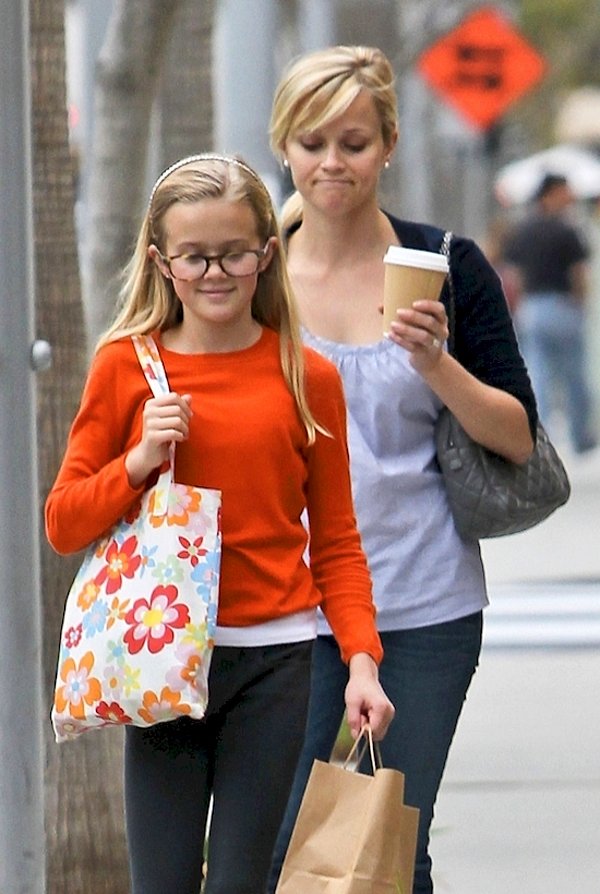 11. Reese Witherspoon ve kızı Ava