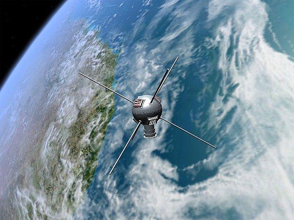 12. Uzaydaki en eski çöp ise 1958’de fırlatılan Vanguard I adlı araştırma uydusu. 16,5 cm çapındaki ve 1,5 kg ağırlığındaki bu uydu, o zamandan beri yörüngede dolanmaya devam ediyor.